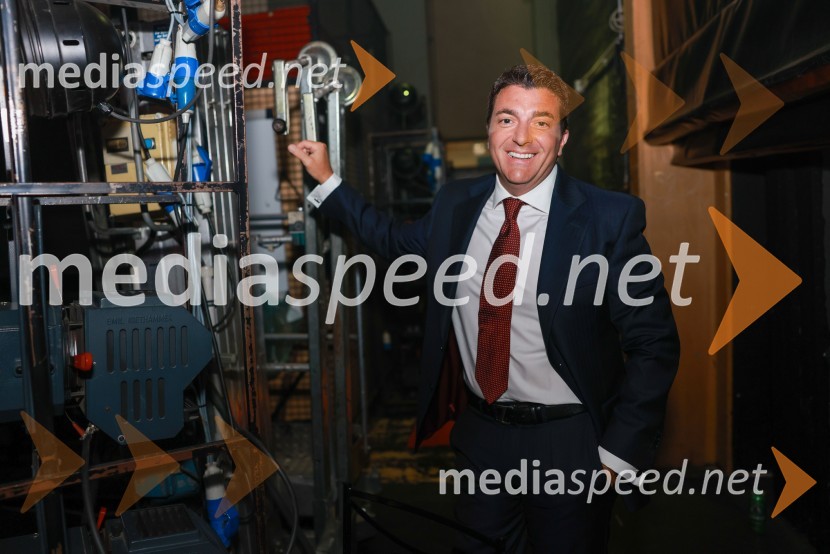  Urban Laurenčič, športni novinar, voditelj Frišno/Fresh, dan nove slovenske glasbe 2023