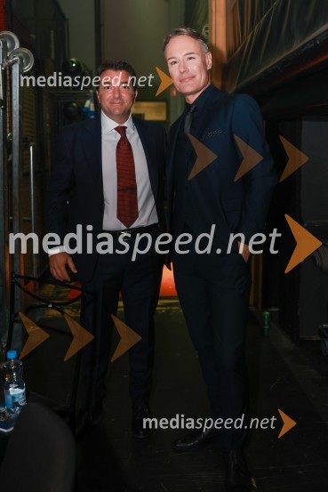  Urban Laurenčič, športni novinar, voditelj ;  Saša Krajnc, TV Voditelj, RTVFrišno/Fresh, dan nove slovenske glasbe 2023