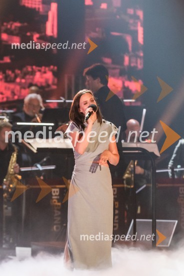  Lara Poreber, vokalistka LamaiFrišno/Fresh, dan nove slovenske glasbe 2023