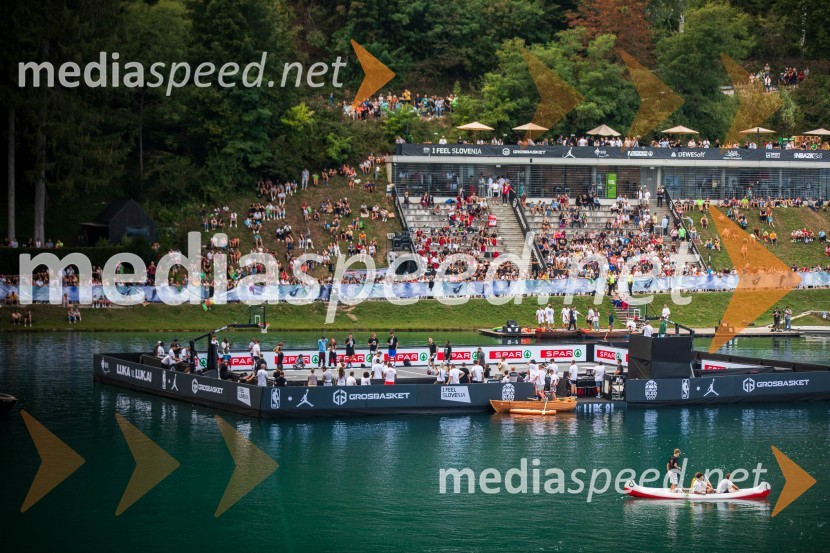 Košarkarski spektakel na gladini Blejskega jezera