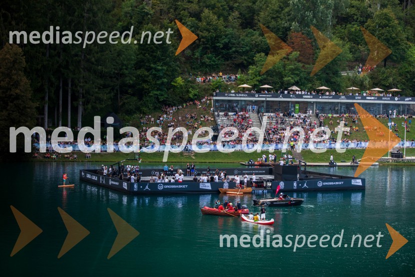 Košarkarski spektakel na gladini Blejskega jezera