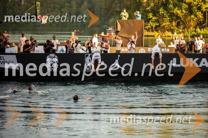 Košarkarski spektakel na gladini Blejskega jezera