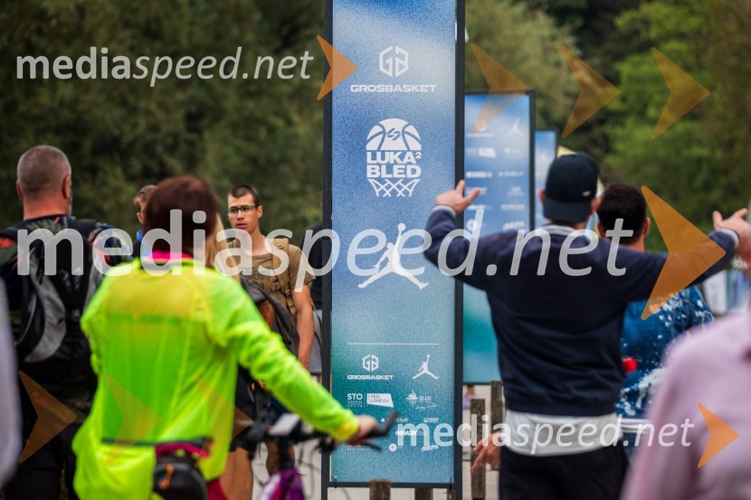 Košarkarski spektakel na gladini Blejskega jezera