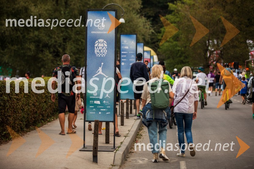 Košarkarski spektakel na gladini Blejskega jezera