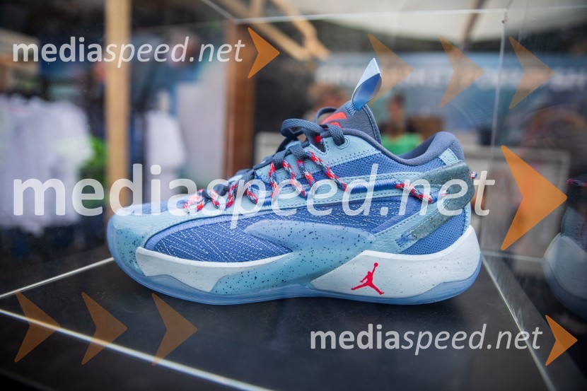 Košarkarski spektakel na gladini Blejskega jezera