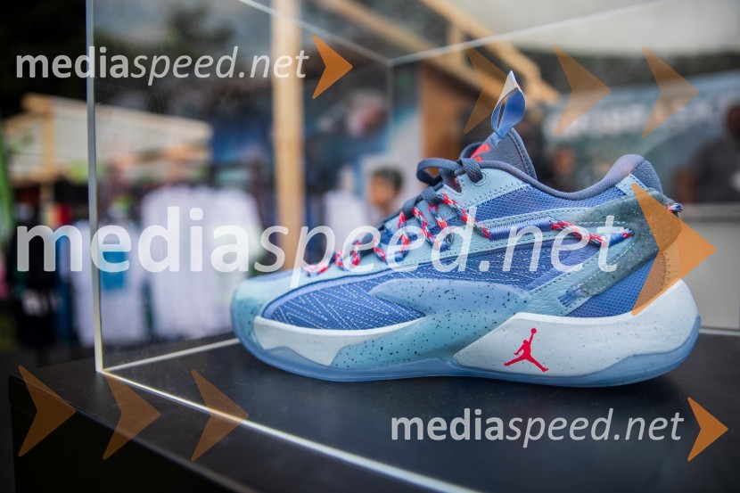 Košarkarski spektakel na gladini Blejskega jezera