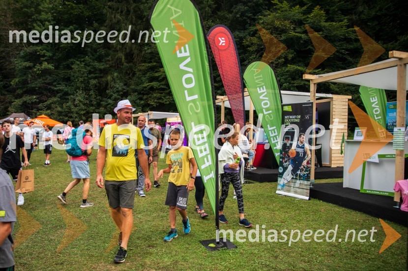 Košarkarski spektakel na gladini Blejskega jezera