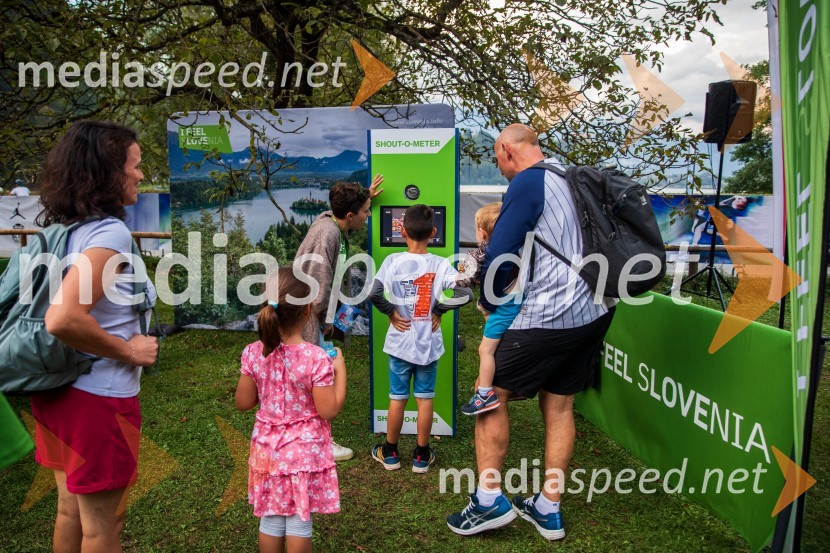 Košarkarski spektakel na gladini Blejskega jezera