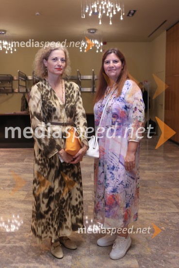 Plešasta pevka, premiera komedije absurda v MGL