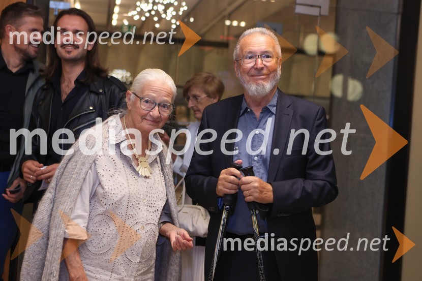 Plešasta pevka, premiera komedije absurda v MGL