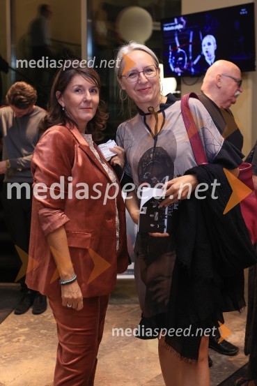  Eva Kreslin;  Ksenija  HorvatPlešasta pevka, premiera komedije absurda v MGL