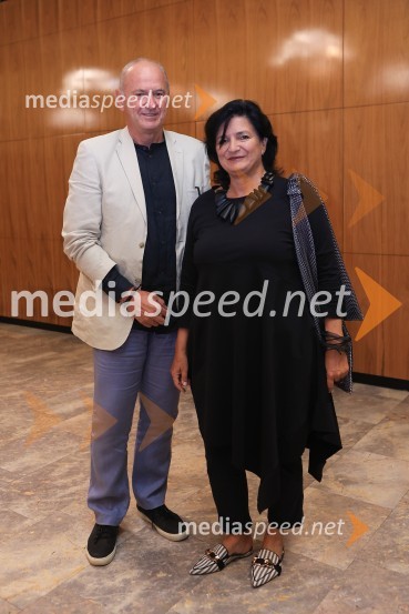  Marko Zoran, Z & Z, d.o.o.;  Mojca Jan Zoran, vodja sektorja za umetnost, Ministrstvo za kulturoPlešasta pevka, premiera komedije absurda v MGL