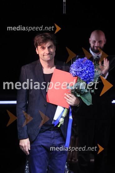 Plešasta pevka, premiera komedije absurda v MGL