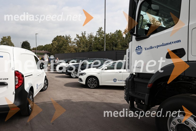 Emil Frey občinam prizadetim v poplavah na pomoč z donacijo vozil