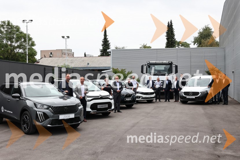 Emil Frey občinam prizadetim v poplavah na pomoč z donacijo vozil