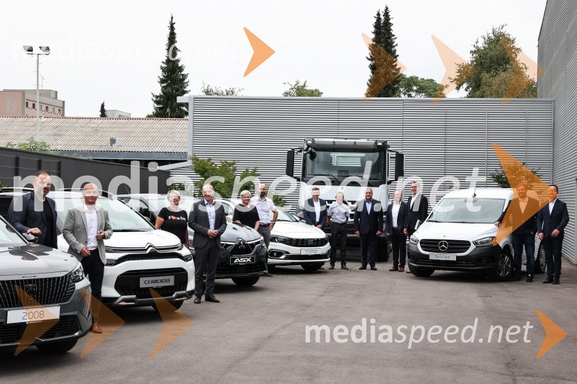 Emil Frey občinam prizadetim v poplavah na pomoč z donacijo vozil