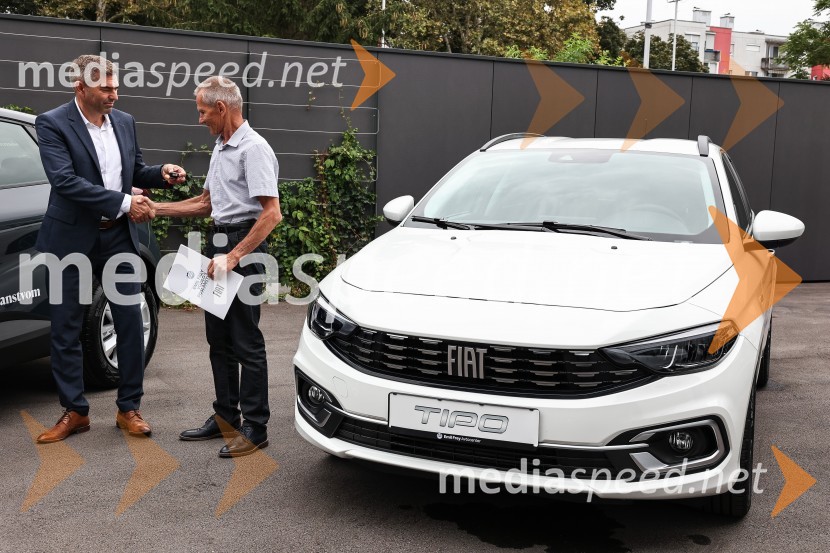 Emil Frey občinam prizadetim v poplavah na pomoč z donacijo vozil
