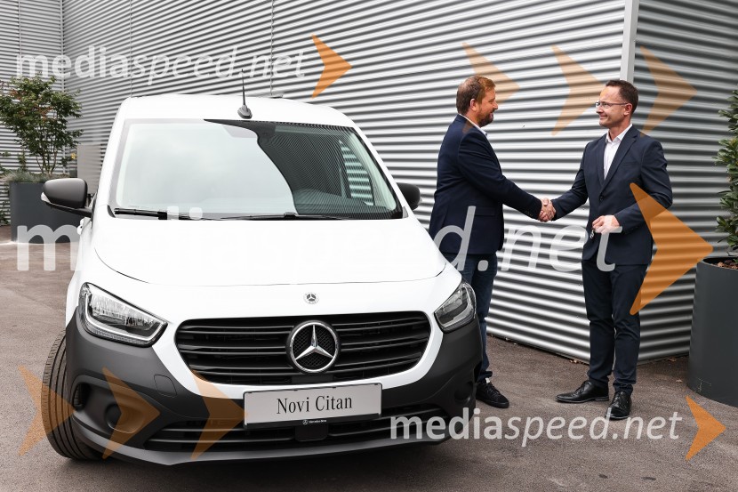 Emil Frey občinam prizadetim v poplavah na pomoč z donacijo vozil