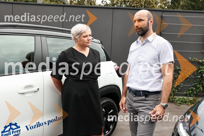 Emil Frey občinam prizadetim v poplavah na pomoč z donacijo vozil