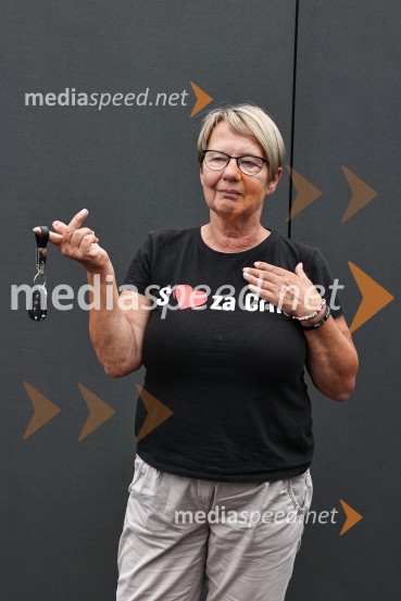 Emil Frey občinam prizadetim v poplavah na pomoč z donacijo vozil