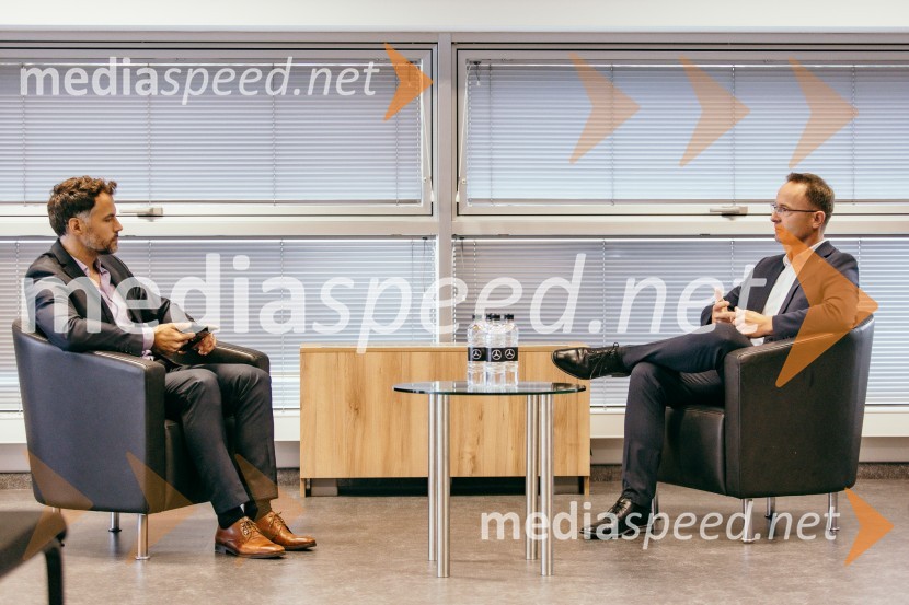 Otvoritev prenovljenega prodajnega salona Mercedes-Benz