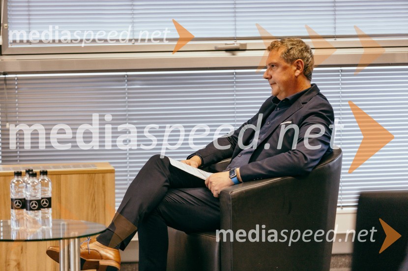 Otvoritev prenovljenega prodajnega salona Mercedes-Benz