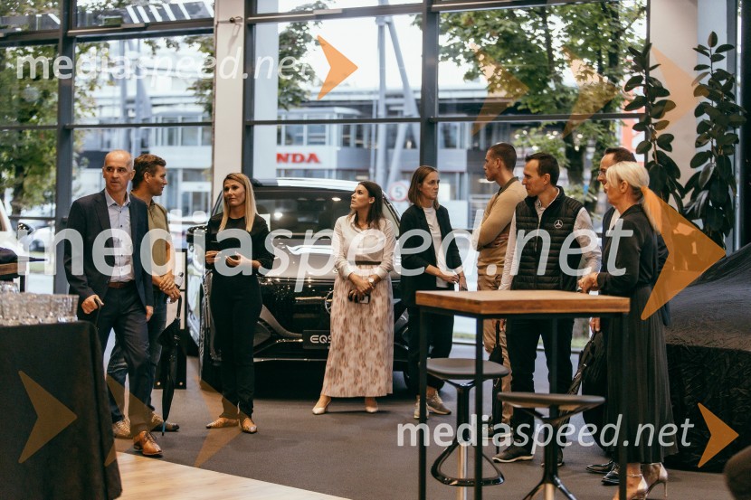 Otvoritev prenovljenega prodajnega salona Mercedes-Benz