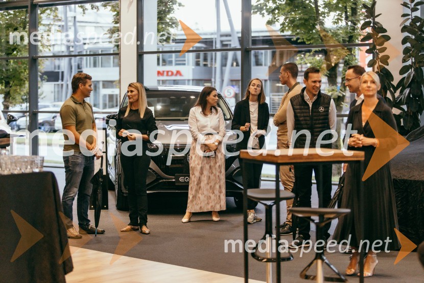 Otvoritev prenovljenega prodajnega salona Mercedes-Benz