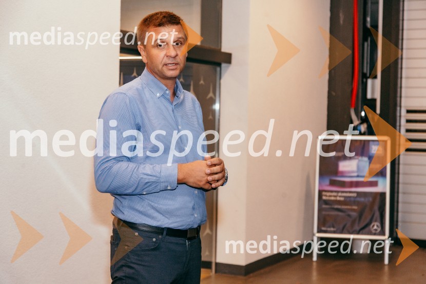 Otvoritev prenovljenega prodajnega salona Mercedes-Benz