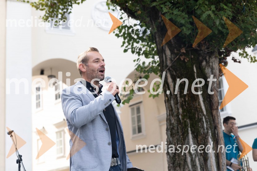  Iztok Gustinčič, radijski voditelj, glasbenikPo Primorsko 2023