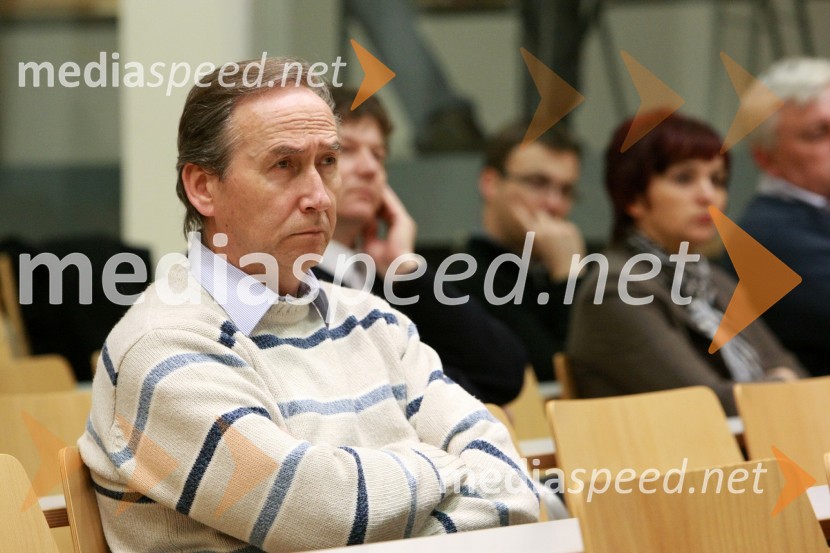 Univerza v Mariboru: Razvoj izobraževanja in raziskovanja v pogojih nove konkurence, okrogla miza
