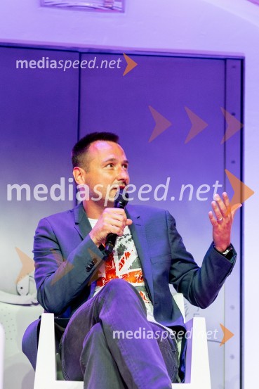  Bruno Šimleša, priznani hrvaški pisec literature s področja popularne psihologije in duhovnostiSrečanje z Navdihovalci v Mladinski knjigi