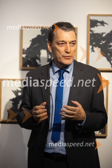  Matija Šenk, GeneraliOdprtje razstave Črno na belem akademske slikarke Tine Konec, Generali galerija