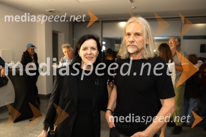  Bojana Žohar;  Jurij  Kalan, slikarOdprtje razstave Črno na belem akademske slikarke Tine Konec, Generali galerija