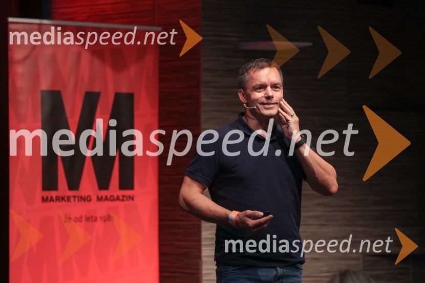 AI-spiracija: kako in kaj z umetno inteligenco v 2024