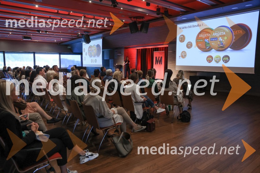 AI-spiracija: kako in kaj z umetno inteligenco v 2024