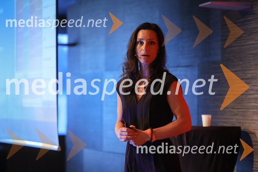 AI-spiracija: kako in kaj z umetno inteligenco v 2024