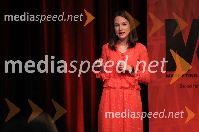 AI-spiracija: kako in kaj z umetno inteligenco v 2024