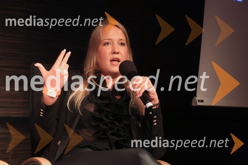 AI-spiracija: kako in kaj z umetno inteligenco v 2024