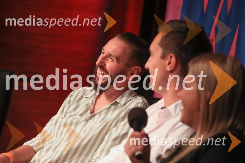 AI-spiracija: kako in kaj z umetno inteligenco v 2024