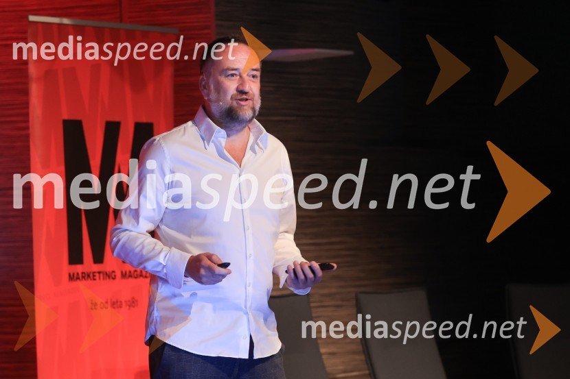 AI-spiracija: kako in kaj z umetno inteligenco v 2024