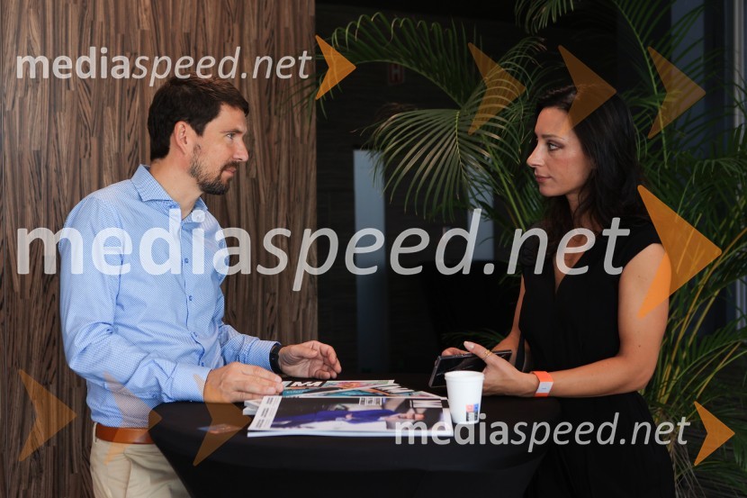 AI-spiracija: kako in kaj z umetno inteligenco v 2024