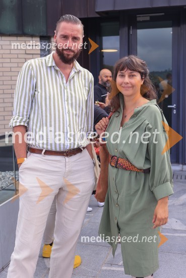 AI-spiracija: kako in kaj z umetno inteligenco v 2024