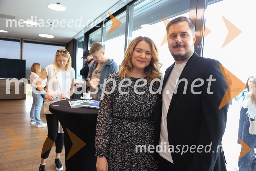 AI-spiracija: kako in kaj z umetno inteligenco v 2024