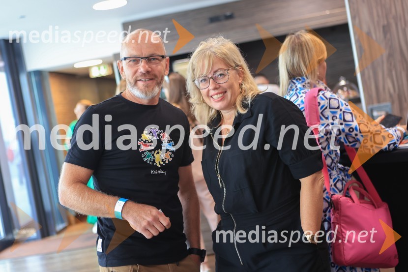 AI-spiracija: kako in kaj z umetno inteligenco v 2024