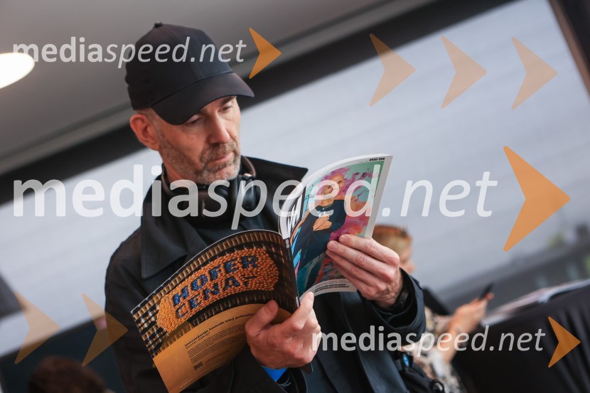 AI-spiracija: kako in kaj z umetno inteligenco v 2024