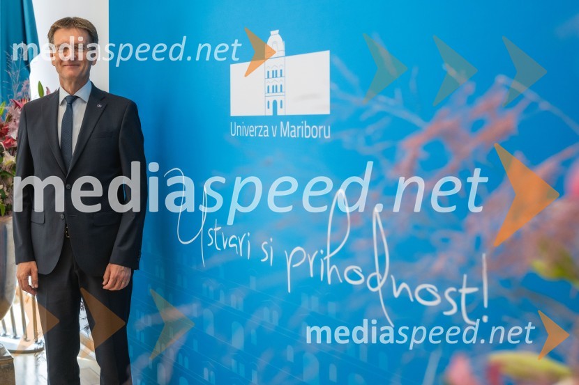 prof. dr. Zdravko Kačič, rektor Univerze v MariboruNajboljša študentka Univerze v Mariboru je Iza Beširević