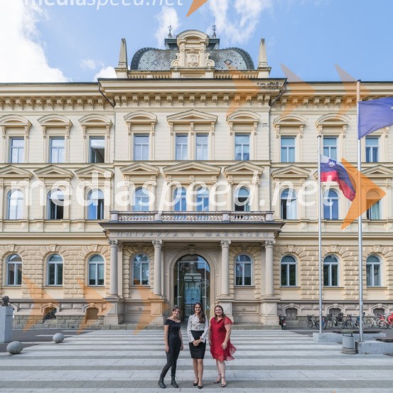  Ana Lampret,  študentka Filozofske fakultete Univerze v Mariboru;  Iza  Beširević, Pravna fakulteta UM;  Melani Potrč, študentka Fakultete za naravoslovje in matematiko Univerze v MariboruNajboljša študentka Univerze v Mariboru je Iza Beširević