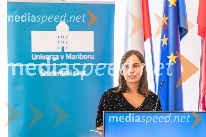  Anja UrekNajboljša študentka Univerze v Mariboru je Iza Beširević