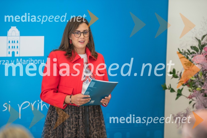  Nomi  Hrast , prorektorica za študentska vprašanja Univerze v MariboruNajboljša študentka Univerze v Mariboru je Iza Beširević